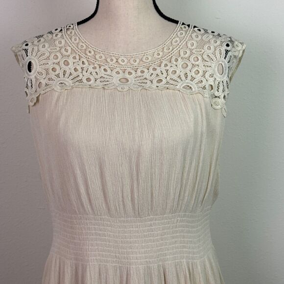 Sundance Women's Gracefully Lovely Dress Ivory Eyelet Lace Smocked Waist - Picture 2 of 7